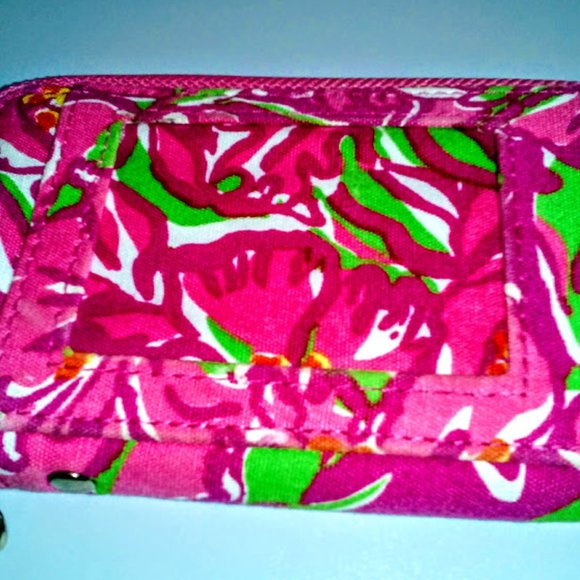 PINK PULITZER PERFECTION: PICK UP PROMPTLY! Lilly P. Beautiful ID Phone Wristlet - Picture 6 of 15